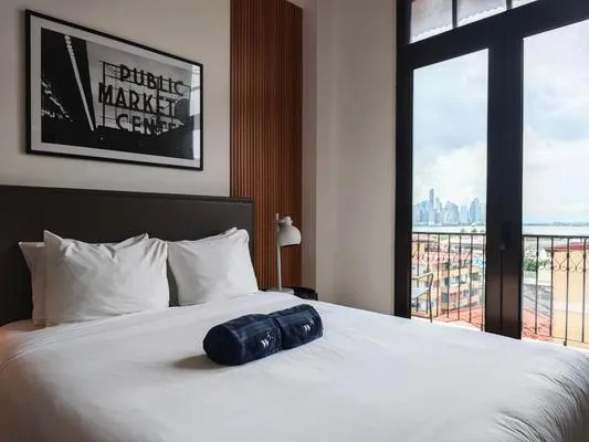 High-end 1BR with Balcony in Casco Viejo