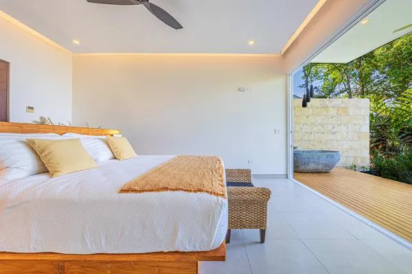 Luxury 3BR Rainforest Villa w/ Oceanview Pool