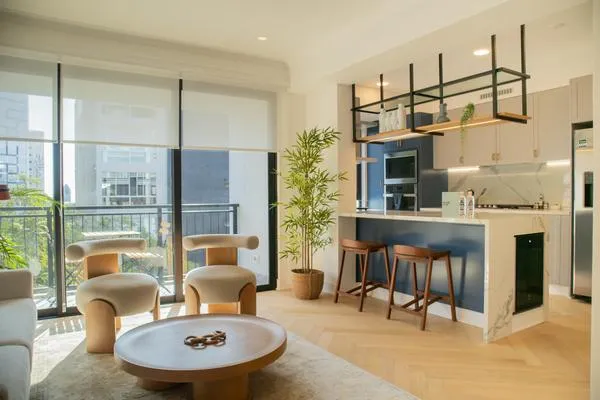 Lovely 3BR w/ Incredible Balcony in Miraflores