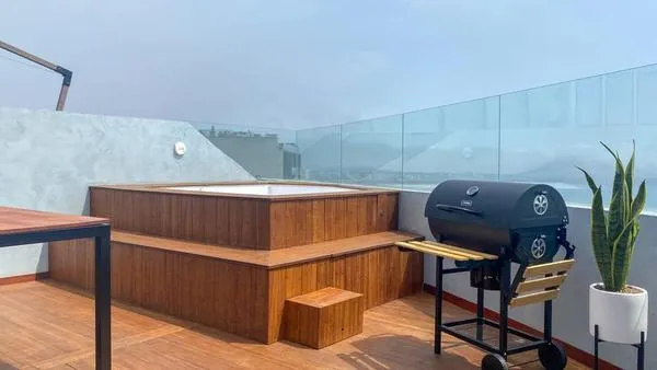 Oceanview Penthouse Triplex w/ Jacuzzi