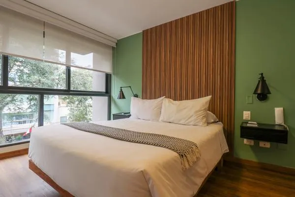 Stunning 3BR with Balcony in Miraflores