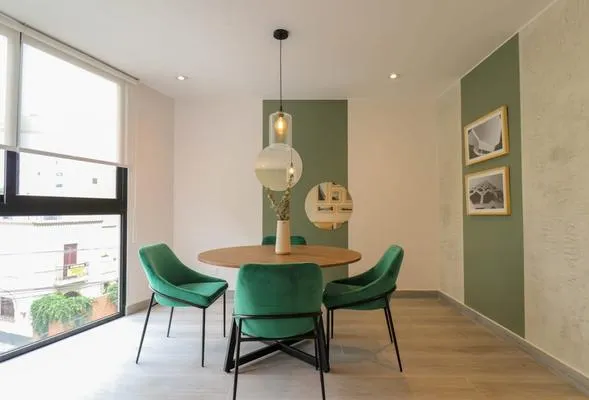 Unique 2BR with Balcony  in Miraflores