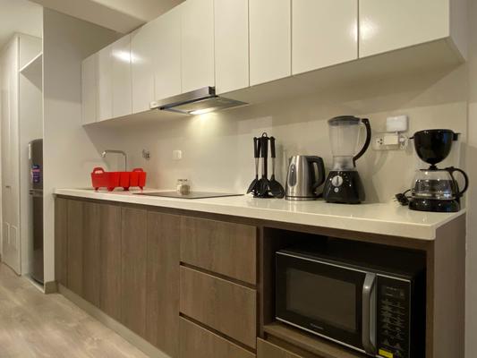 Engaging 1BR Pool in the Heart of the City