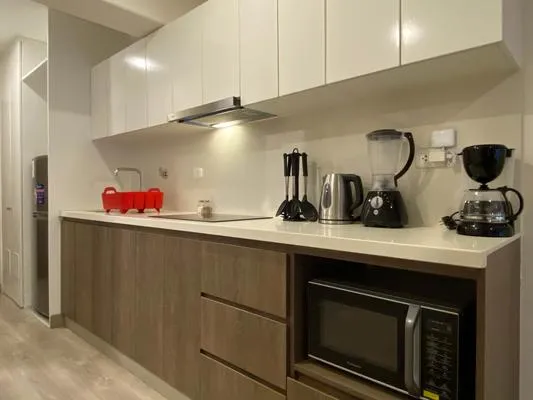 Engaging 1BR Pool in the Heart of the City