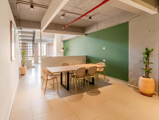 Contemporary Duplex w/ AC in Laureles