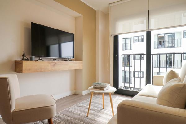 Unique 2BR w/ Balcony in Barranco