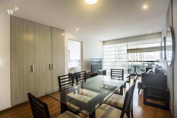 Cool 1BR with Balcony in Miraflores