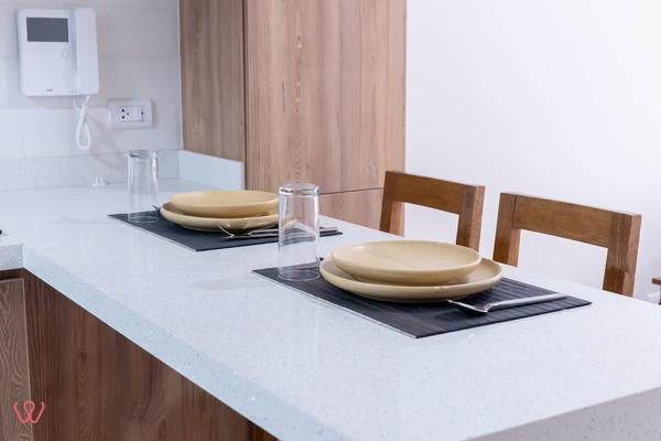 Enrique Barrón / Estudio Centrico Edif BamHouse