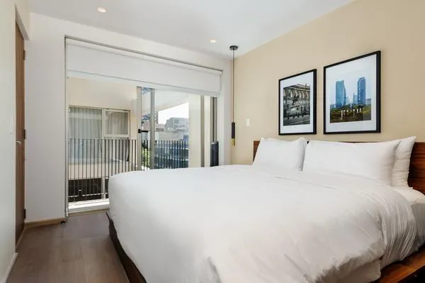 Deluxe 2BR w/ Private Terrace in Hipodromo