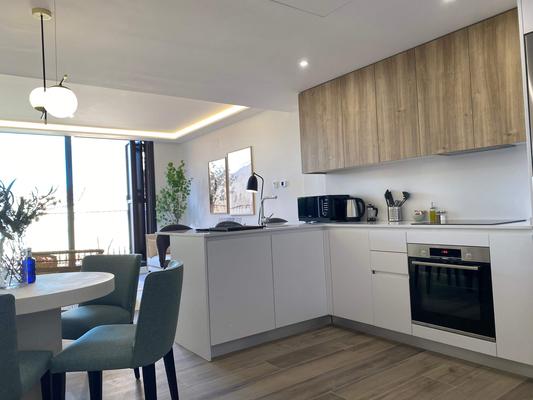 Stylish 2BR w/ Sunny Terrace in Chueca