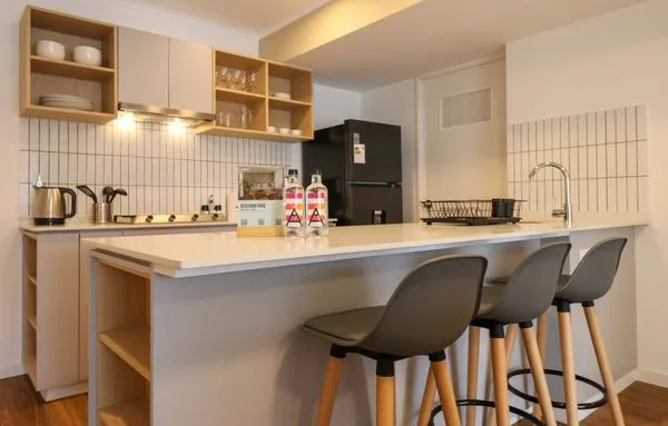 Light-Filled 2BR w/ Balcony in Miraflores