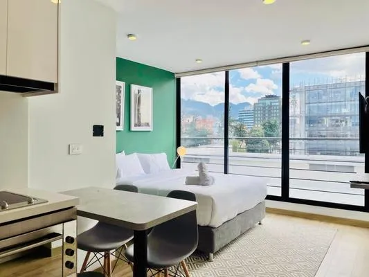 Trendy Loft in Santa Ana
