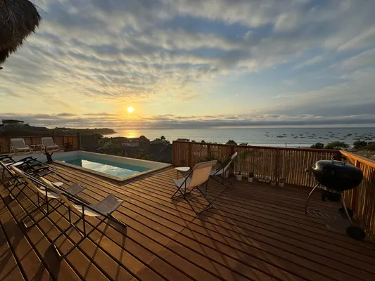 Beachside 8BR Villa in Punta Veleros