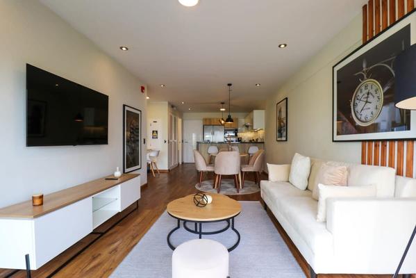 Fabulous 1BR with Balcony in Miraflores