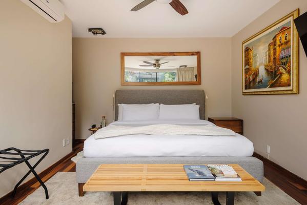 Inviting 4BR in Condesa