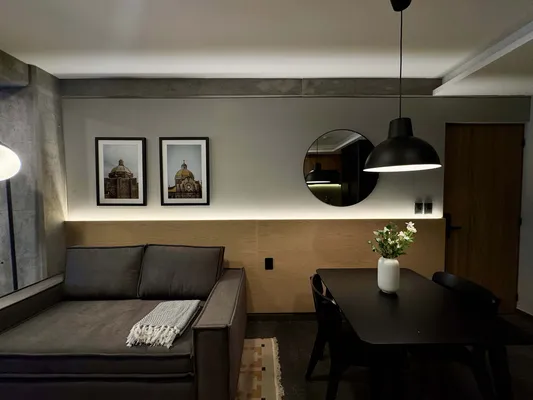 Enchanting Loft w/ Balcony in Tabacalera