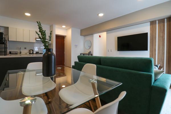 Grandiose 2BR w/ Radiant Deco in Miraflores