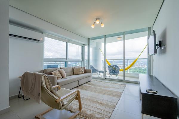 Majestic 1BR w/ Balcony in Costa del Este