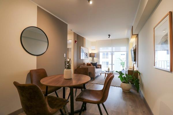Splendid 2BR with Balcony in Miraflores