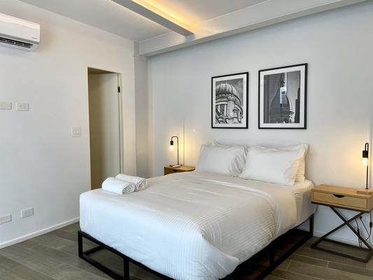 Amazing 1BR w/ Rooftop Pool in Prime Location