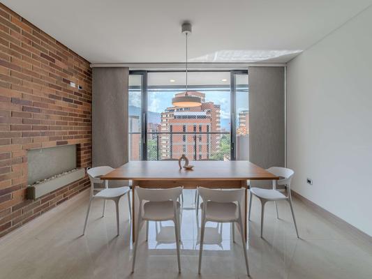Elegant 3BR w/ Outdoor Balcony