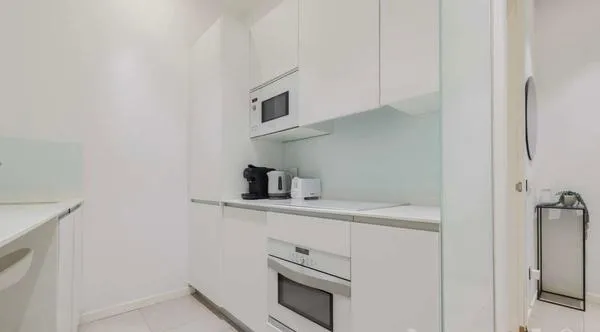 Chic 1BR in the Vibrant Chueca Neighborhood