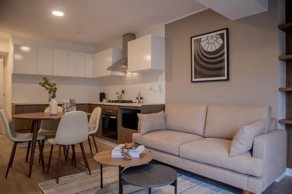 Majestic 2BR w/ Balcony in Miraflores