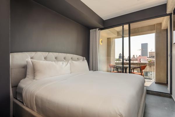 Charming 2BR w/ Balcony in Tabacalera
