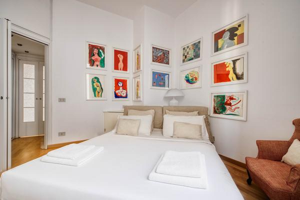 Modern 1 BR near Gae Aulenti