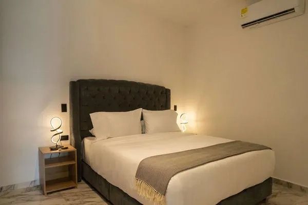 Dazzling 1BR w/ Jacuzzi near Ciudad Amurallada