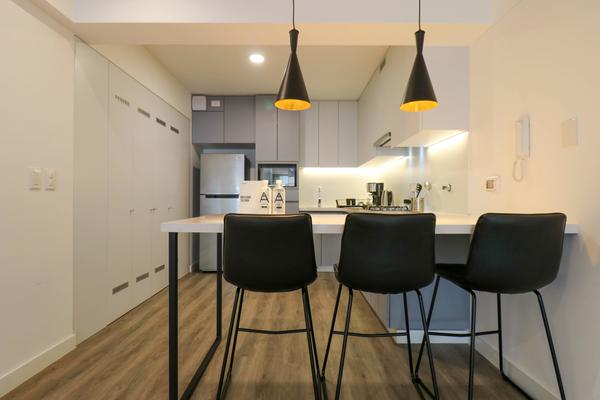 Radiant 1BR with Modern Deco in Miraflores