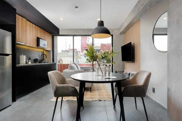 Tasteful 1BR w/ Private Balcony in Tabacalera