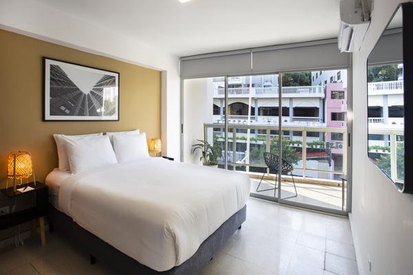 Modern 2BR In La Cresta