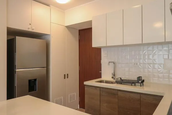 Stylish 1BR w/ Balcony in Trendy Barranco