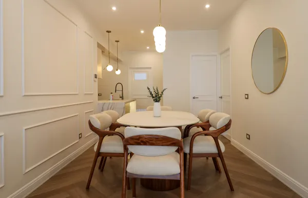 Designer 2BR Stay w/ Balcony in Miraflores