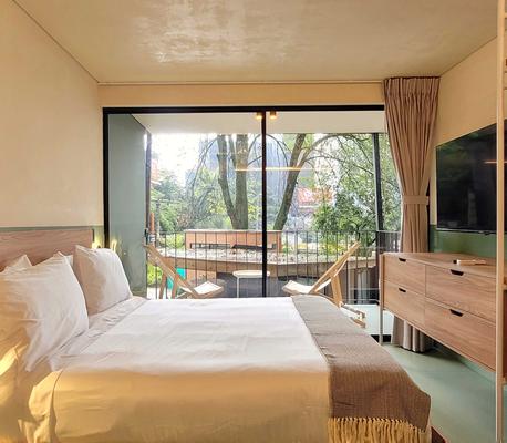 Homey 2BR w/ Balcony in the Heart of Poblado