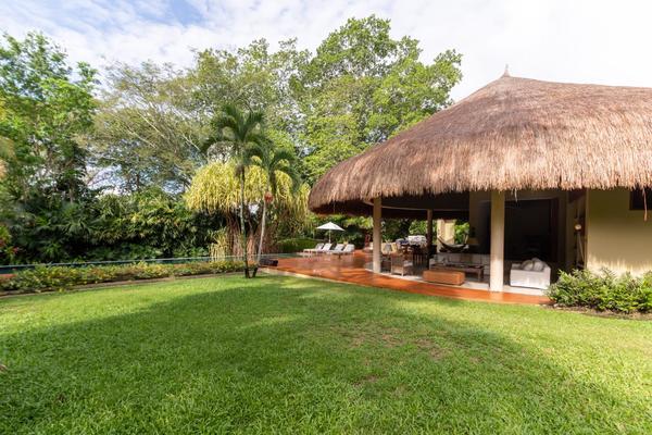 Charming 5BR Villa at Mesa de Yeguas