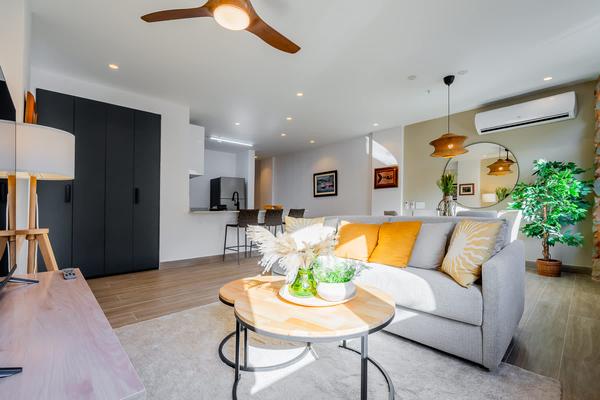 Efficient 2BR w/ Balcony in Casco Viejo