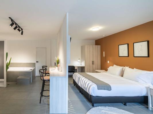 Modern Loft with Jacuzzi in El Poblado