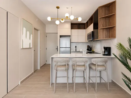 Cozy 1BR w/ Balcony & View in San Francisco