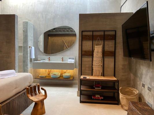 Bayfront 2BR Design Home · Castillogrande