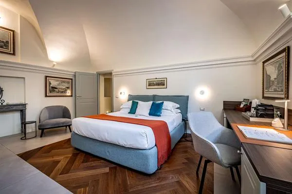 Deluxe King Suite
