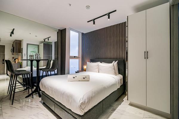 Dreamy Loft w/ Stunning Cinta Costera Views