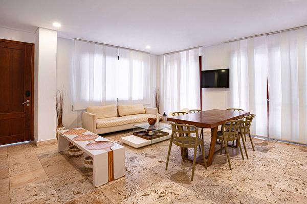 Luxury 2BR w/ AC in Ciudad Amurallada