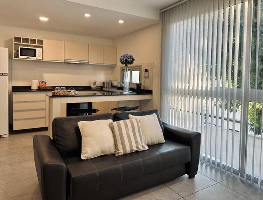 Stylish 1BR w/ AC & Mountain Views