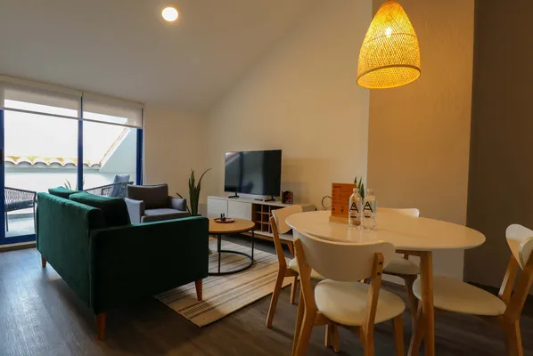 Spacious 2BR in Historic Cusco w/ Balcony