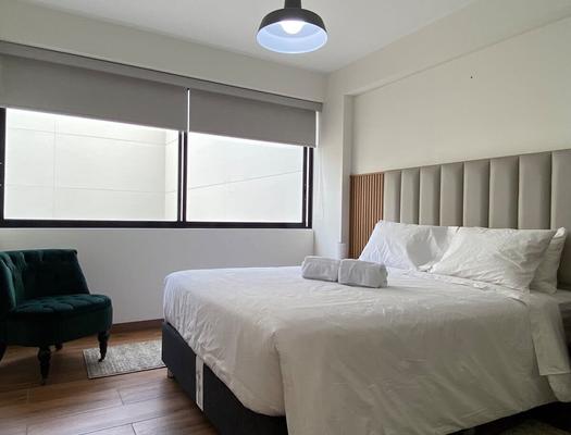 Spectacular 3BR with balcony in Miraflores