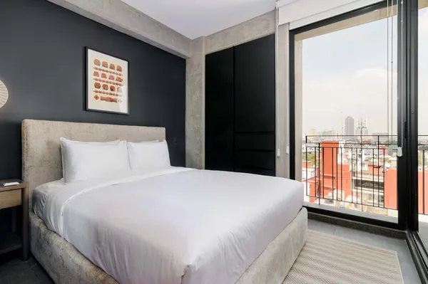 Beautiful & Cozy 1BR w/ Balcony in Tabacalera