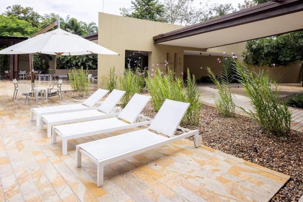 Luxury 5BR w/ Private Pool in Anapoima