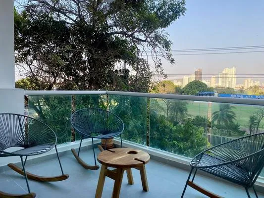 Chic 2BR w/ Balcony  n AC in Bocagrande